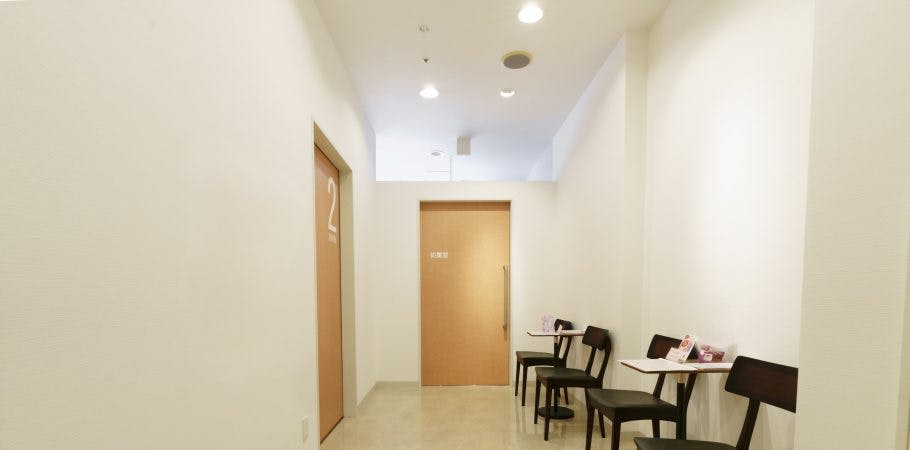 新川崎皮ふと美容のイブクリニック中待合