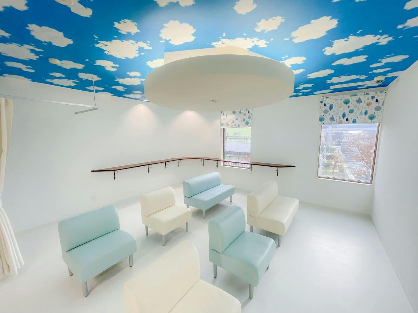 あおい皮ふ科 秋田駅前クリニック診察室