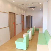 東小金井うえだ皮ふ科待合室