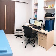 与野本町形成外科診察室