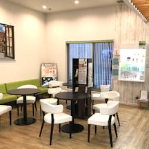 つつみ内科・皮ふ形成クリニック待合室