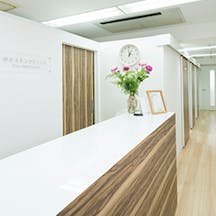 ゆかスキンクリニック受付 待合室