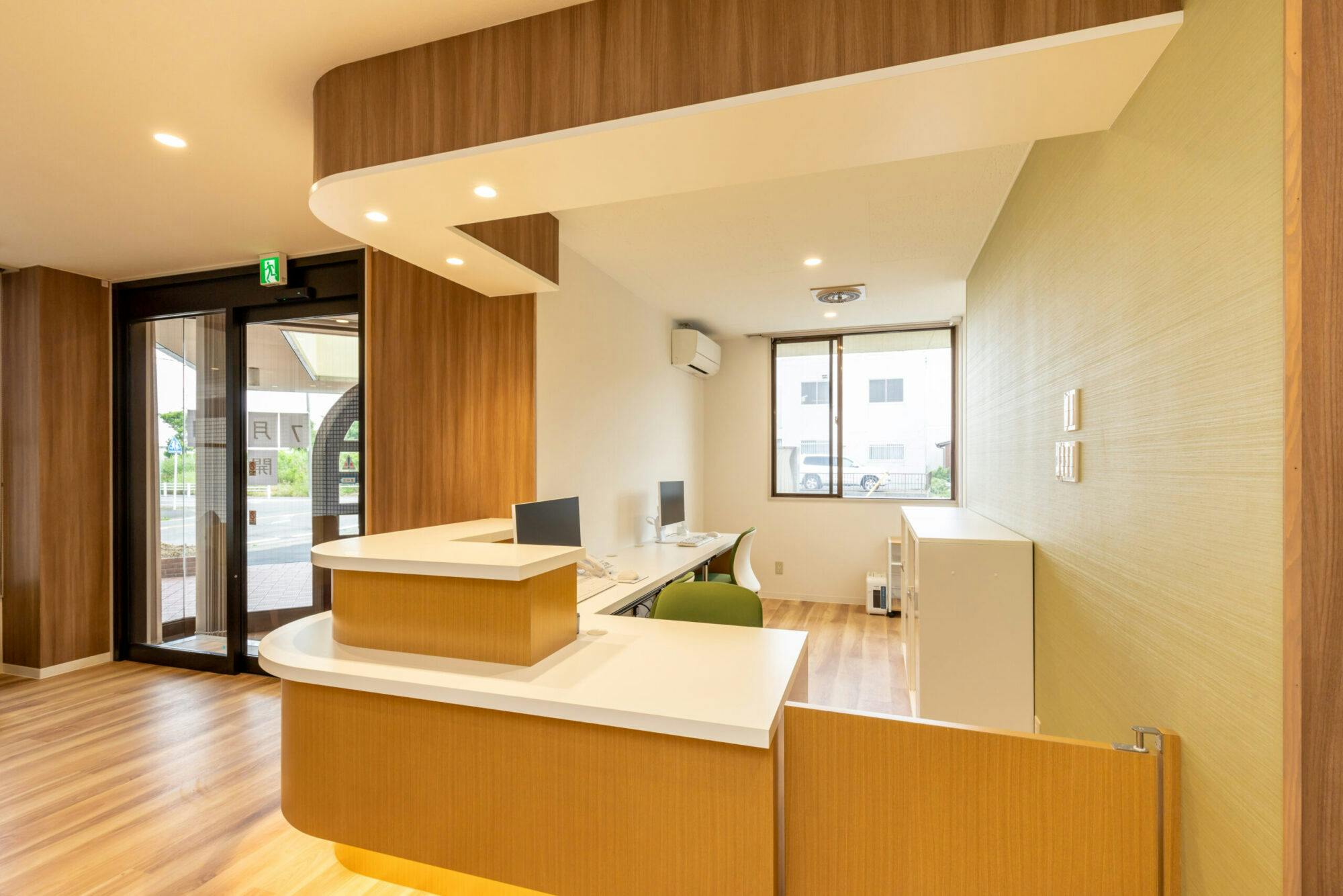 やまなか皮フ科受付