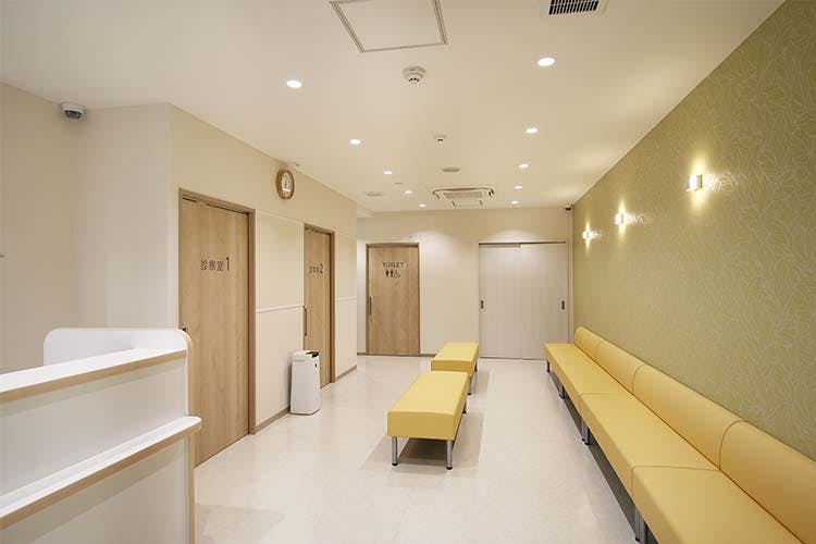 たるたに皮膚科クリニック待合