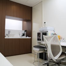 うえの皮フ科診察室