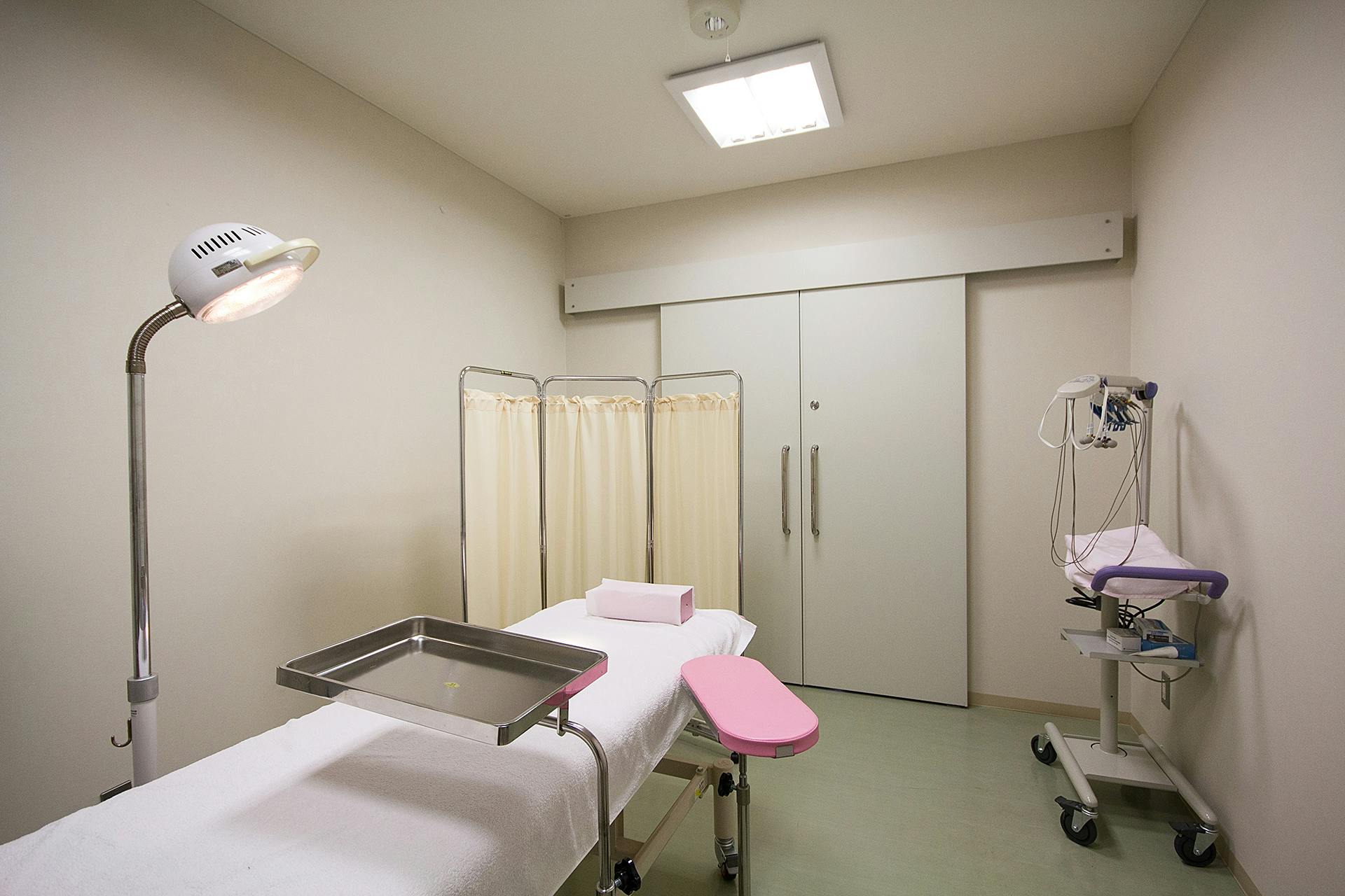 武重医院受付処置室