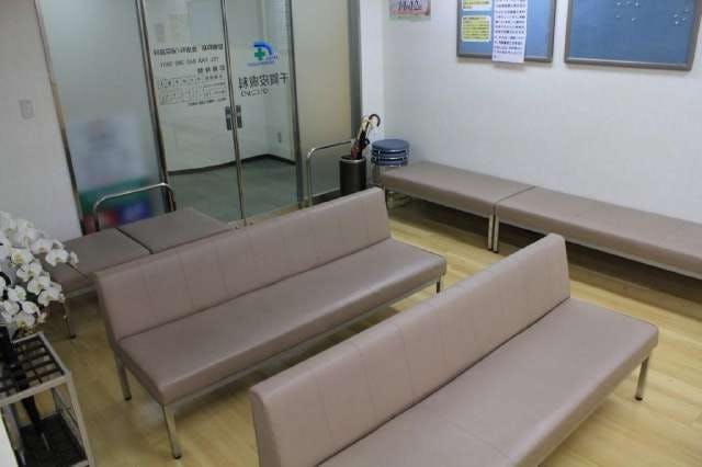 千賀皮膚科クリニック待合