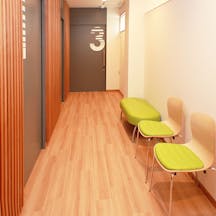 牧野皮膚科形成外科クリニック待合室