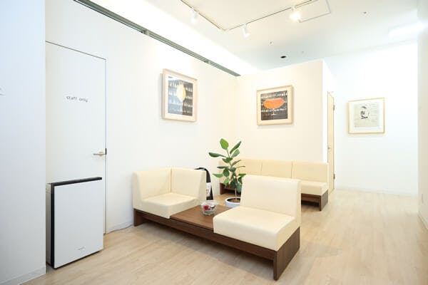 タナカクリニック形成外科・美容外科(TANAKAクリニック形成外科・美容外科)待合室
