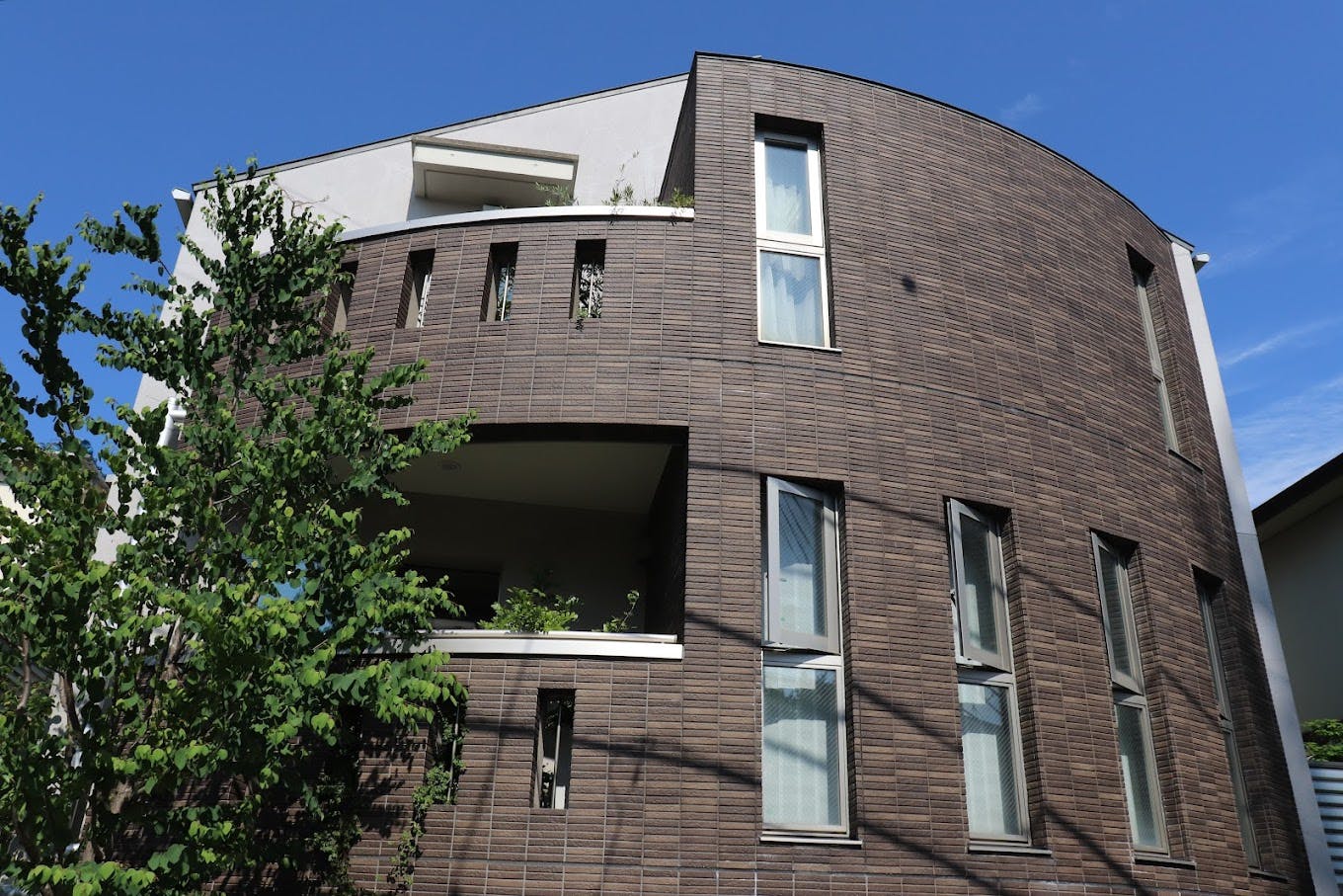 メディカルクリニック柿の木坂外観