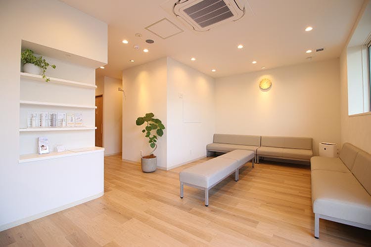 あかね皮膚科クリニック待合室