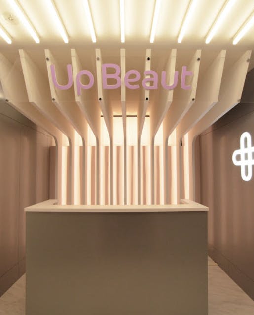 UB CLINIC(UBクリニック)  新宿東口受付
