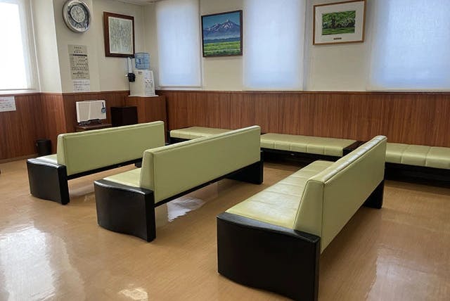 麻生形成外科クリニック待合室