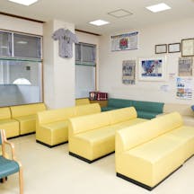 北城整形外科待合室