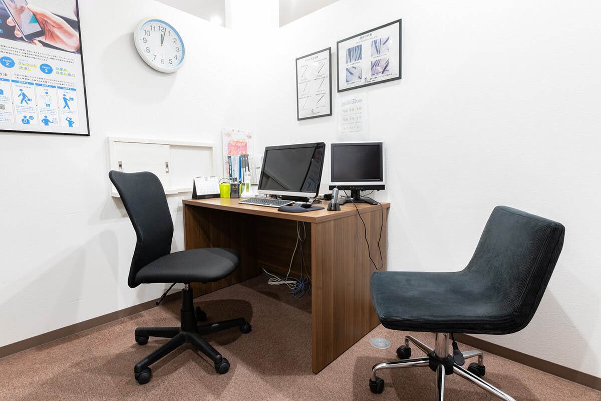 大阪AGA（エージーエー）加藤クリニック梅田院診察室