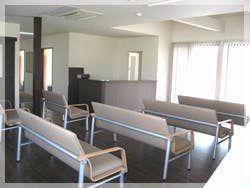 高根沢皮フ科クリニック待合室