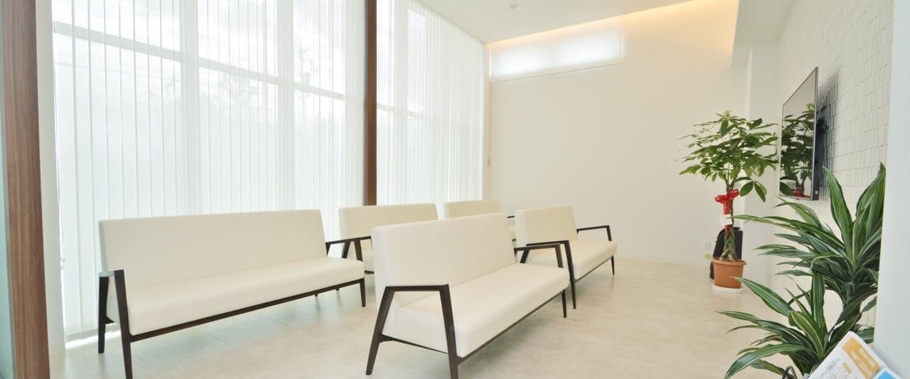 ひまわりクリニック丹西待合室