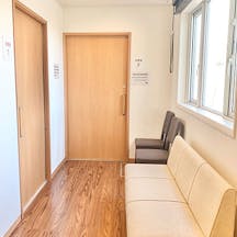 しのじま皮膚科中待合