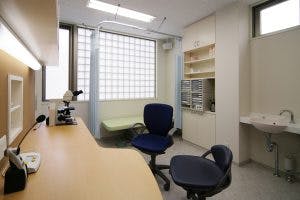 ちゃのき皮膚科クリニック診察室