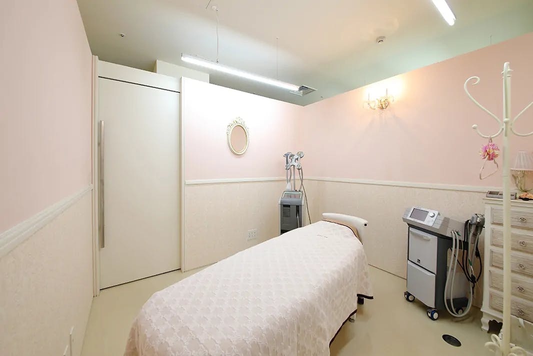 サッポロファクトリー皮フ科・スキンケアクリニック施術室