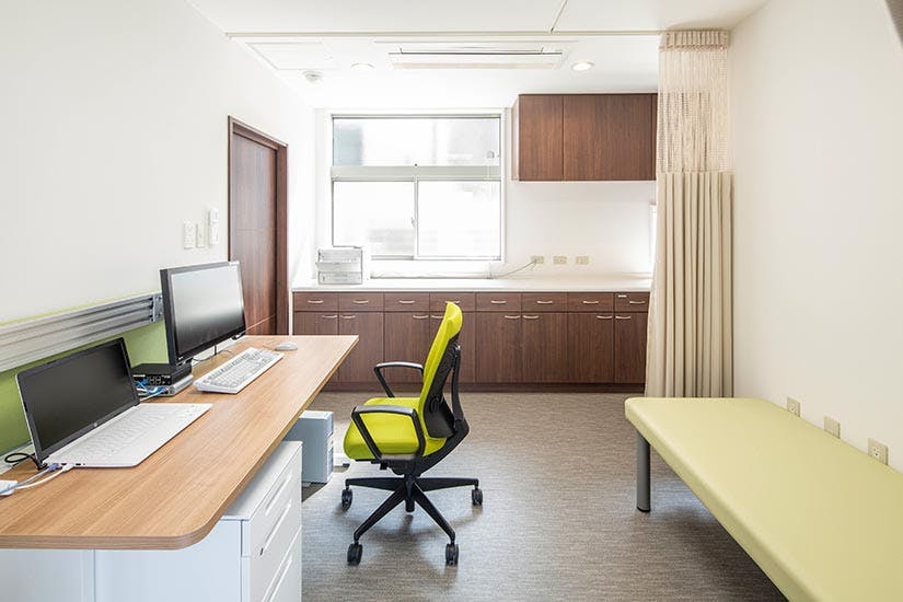 アインス診療所診察室