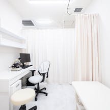 あさひ皮膚・形成クリニック診察室
