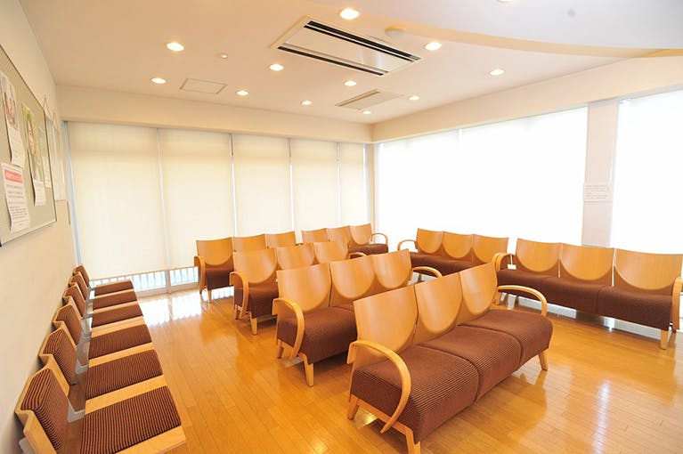 奥村クリニック待合室