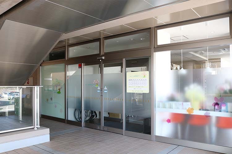 はなしま泌尿器科クリニック入口