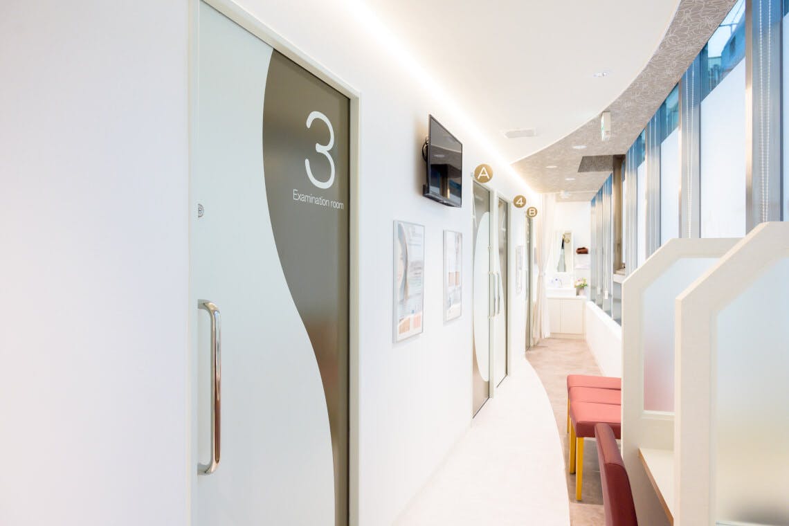 経堂ファミリアクリニック待合室