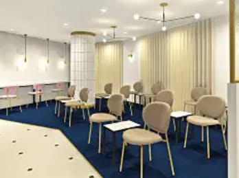 あおばクリニック 大阪梅田院待合室