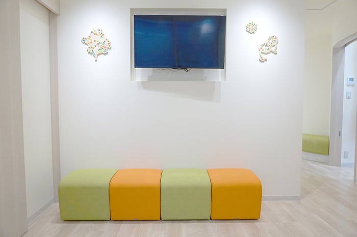 羽尾皮フ科クリニック待合室