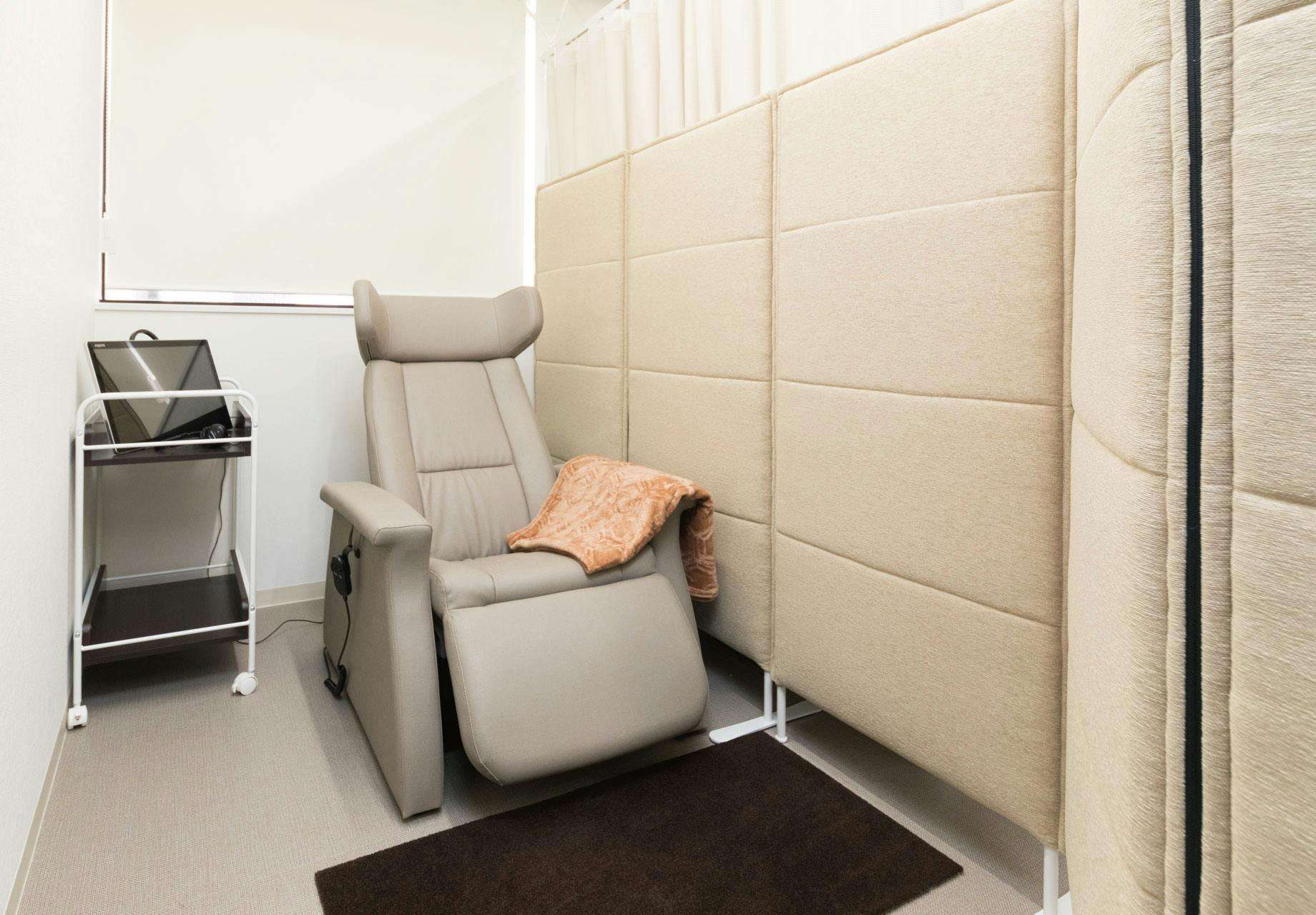 よどやばしメディカルクリニック処置室