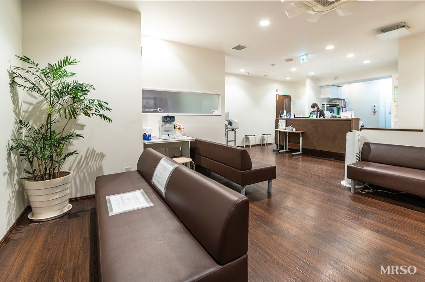 恩田メディカルプラザ待合室