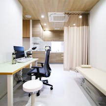 北山オリーブ皮膚科診察室