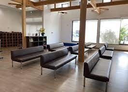 くろや整形外科医院待合室