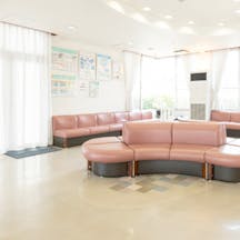 梅谷外科胃腸科医院待合室