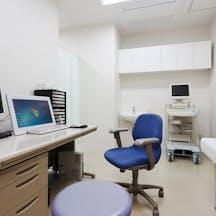 駒﨑医院診察室