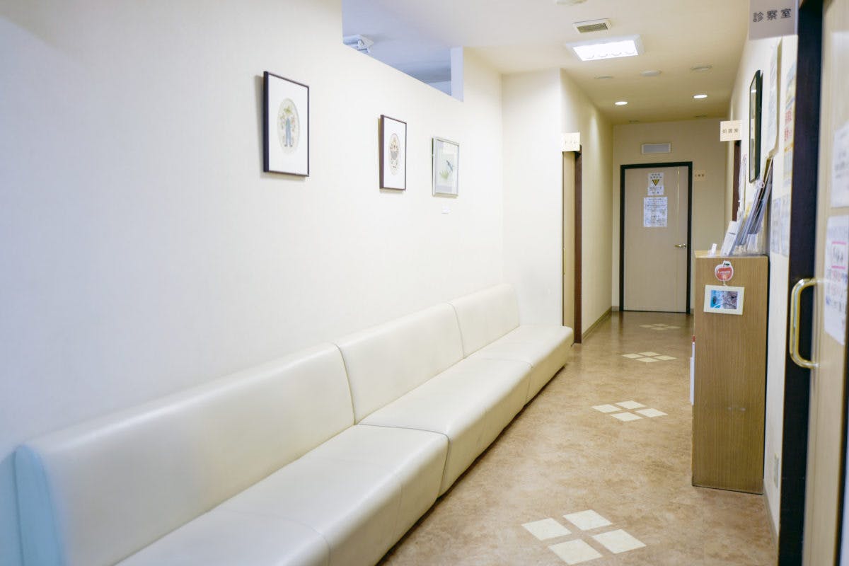 神保整形外科待合