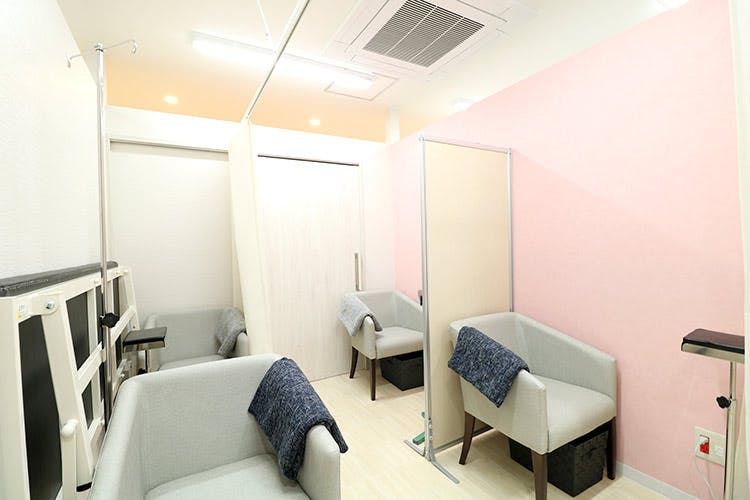 なないろクリニック処置室