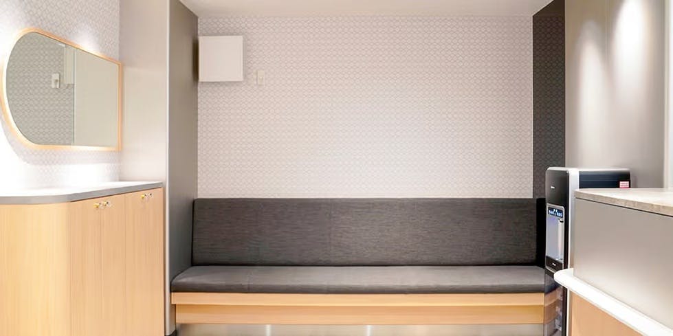 レジーナクリニック 札幌院待合室