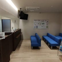 桜街道たかやま眼科待合室