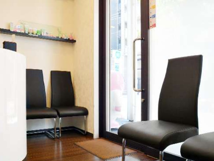 SGデンタルクリニック西淀川 / 旧:ゆたか歯科クリニック入口