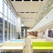 高島平中央総合病院待合室