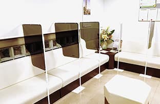 神奈川ウィメンズクリニック待合室