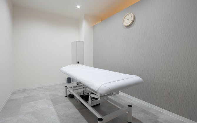 メンズエミナル 那覇院施術室