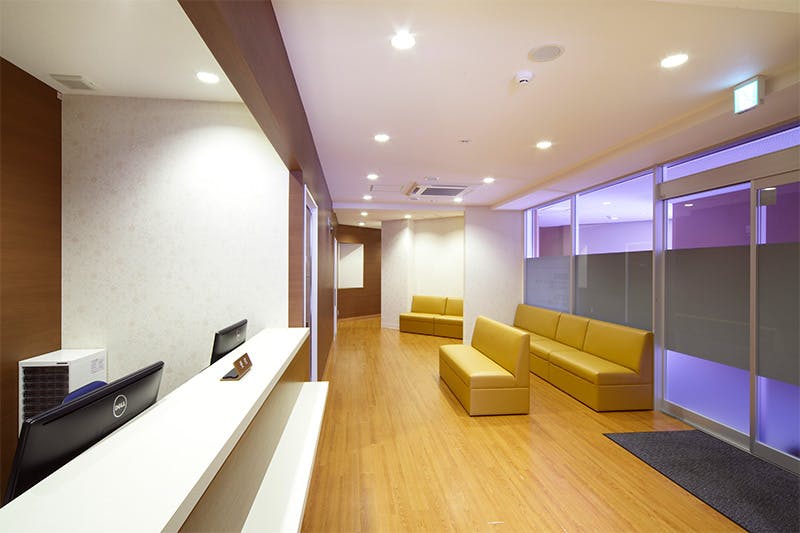 稲田堤駅前脳神経外科内科クリニック受付待合室