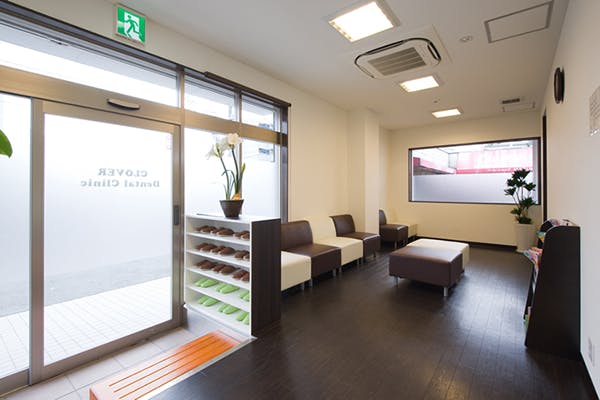 クローバーD.C待合室