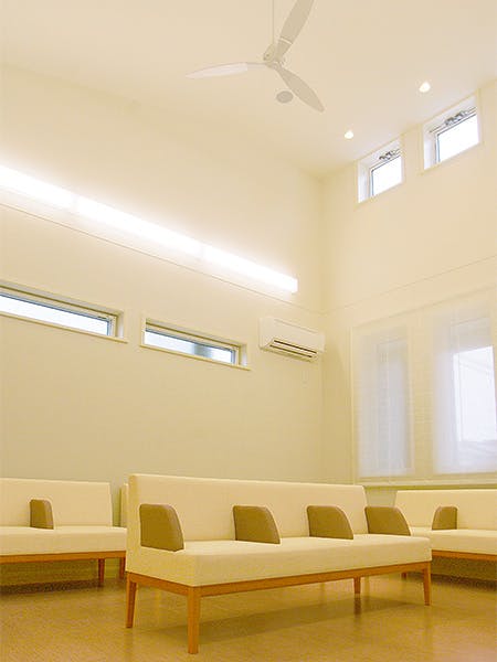 オリーブ内科・外科クリニック待合室