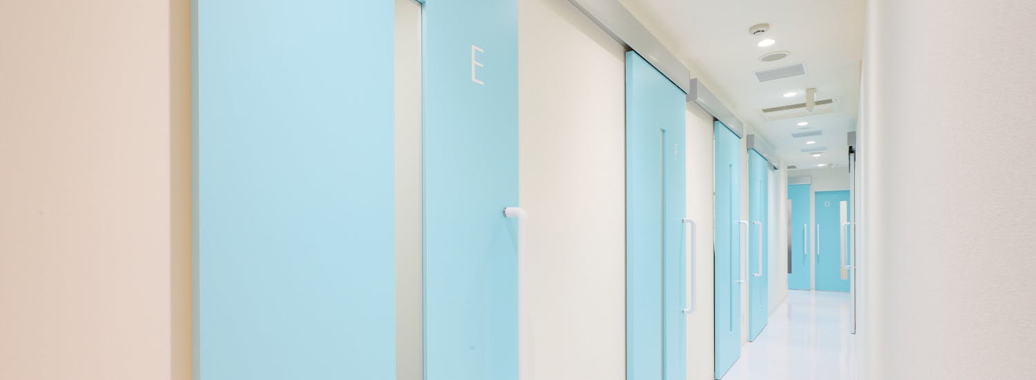 トイトイトイ・クリニック 新宿院通路