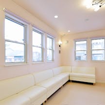 名古屋東女性のクリニック待合室